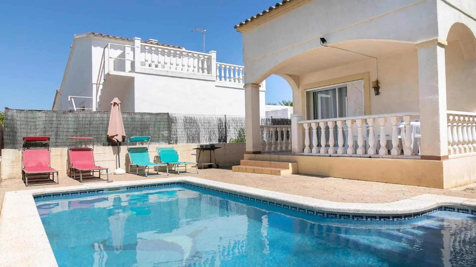 Alba Nice House With Private Pool, Garden And Bbq Riumar